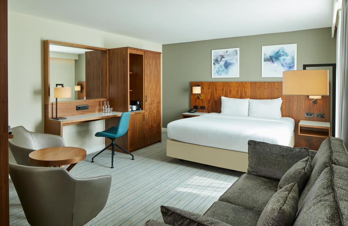 Courtyard By Marriott London Gatwick Airport Crawley (West Sussex) Exterior foto