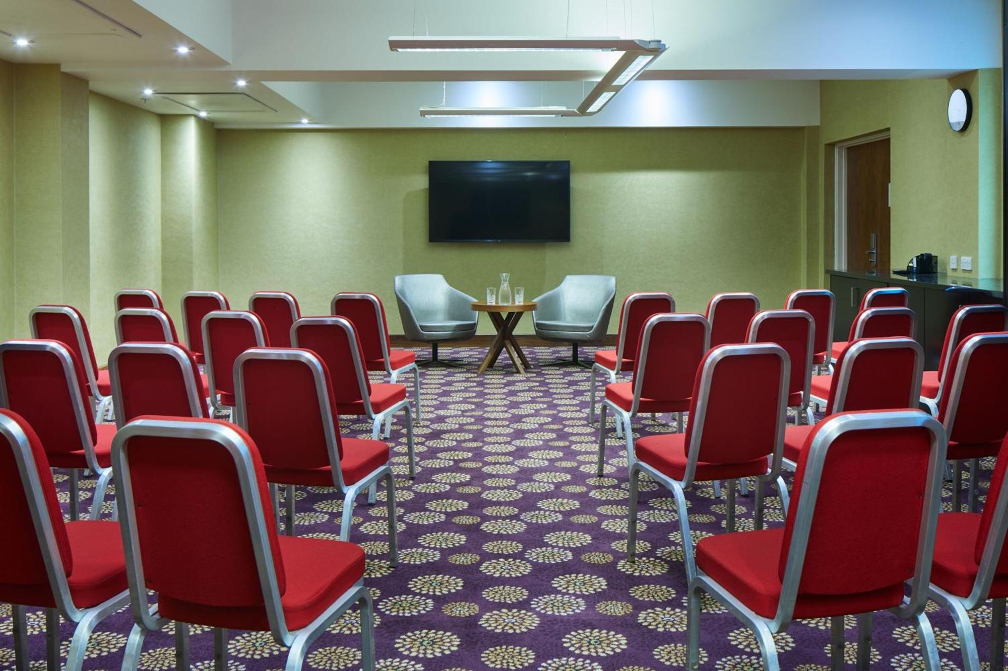 Courtyard By Marriott London Gatwick Airport Crawley (West Sussex) Exterior foto