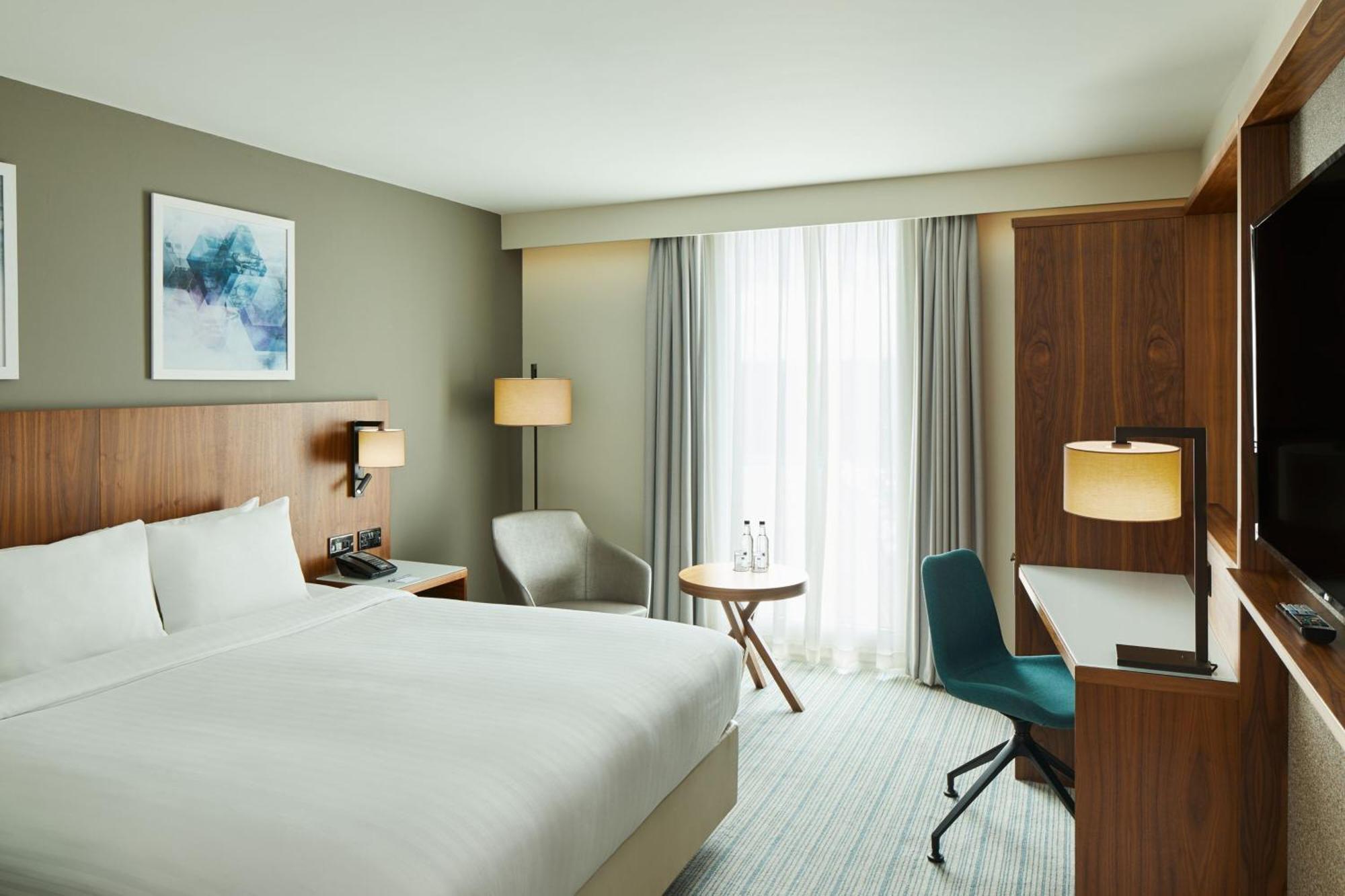 Courtyard By Marriott London Gatwick Airport Crawley (West Sussex) Exterior foto