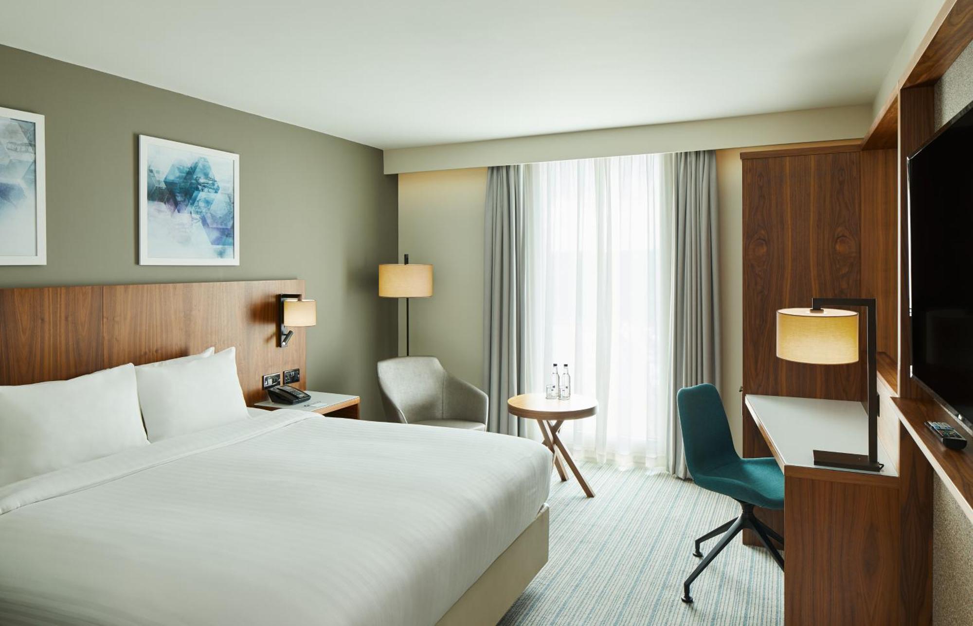 Courtyard By Marriott London Gatwick Airport Crawley (West Sussex) Exterior foto