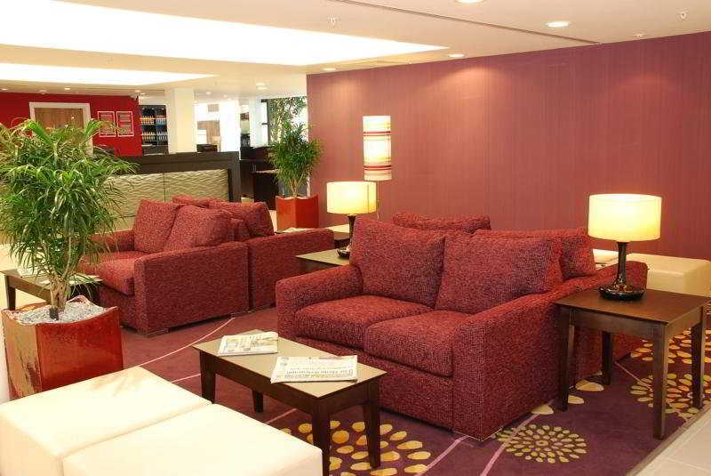 Courtyard By Marriott London Gatwick Airport Crawley (West Sussex) Exterior foto